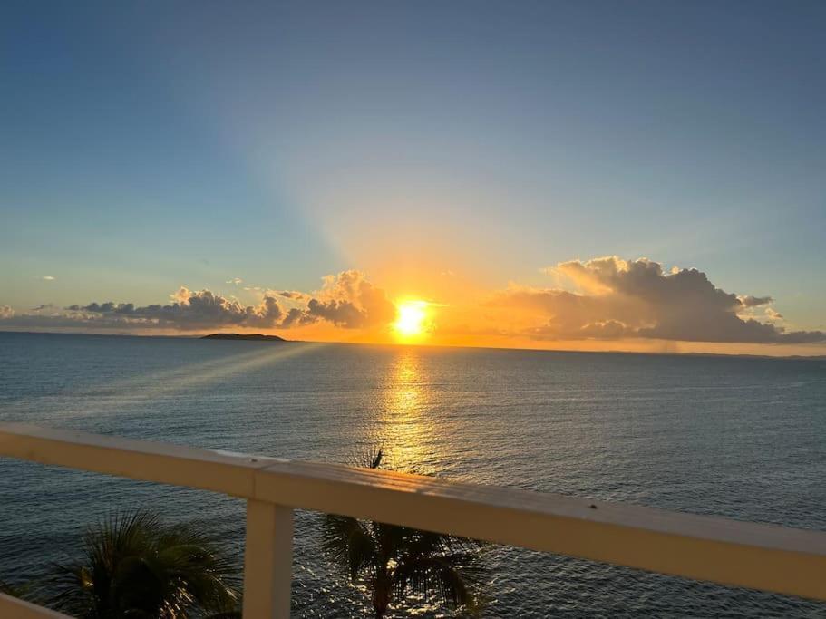 Beautiful Ocean Blue Love Oceanfront Apartment Fajardo Extérieur photo