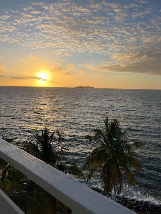 Beautiful Ocean Blue Love Oceanfront Apartment Fajardo Extérieur photo